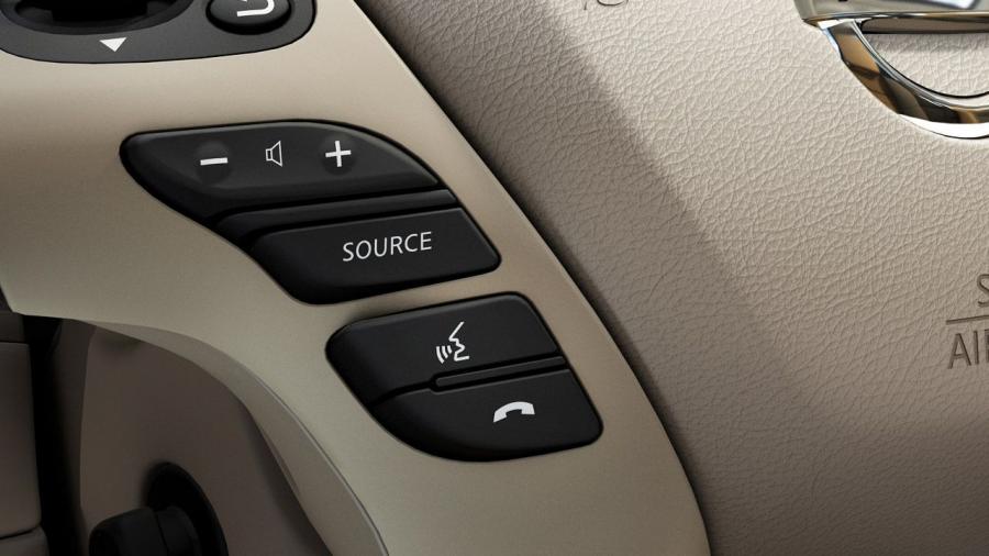  Nissan Pathfinder Concept 2012 года  (фото 6 из 11)